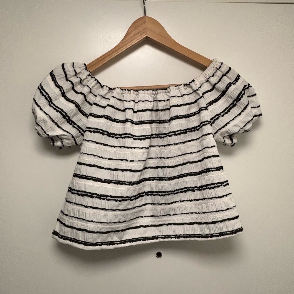 EMODA 17” PTP Striped Off-Shoulder Puff Sleeve Top, Black/White, Size Small.